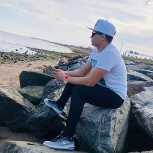 Meet your Posher, Uriel